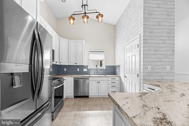 131 - 131 Square Rigger Way, Condo with 3 bedrooms, 2 bathrooms and null parking in SOLOMONS MD | Image 13