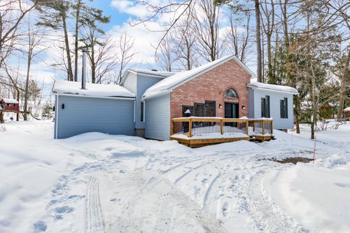 11 Rue Des Sapins, Vaudreuil Dorion, QC, J7V0K1 | Card Image