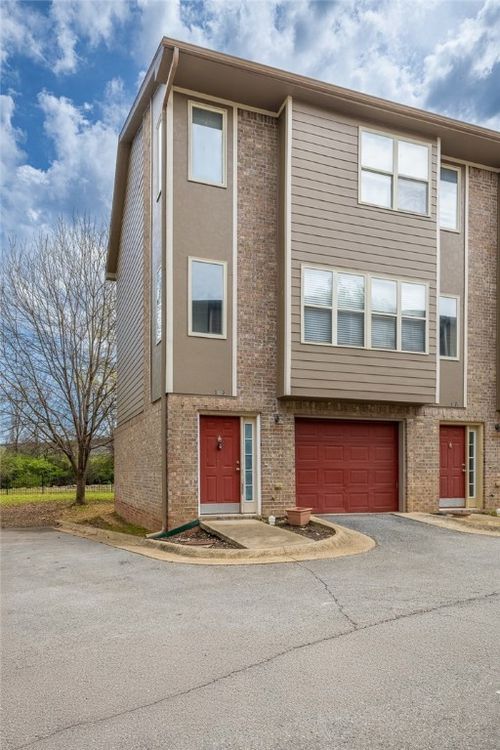 1882 N Scull Creek Dr, Fayetteville, AR, 72703-2316 | Card Image