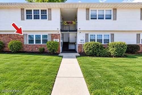 a-6 Minnesota Dr, Matawan, NJ, 07747-3677 | Card Image