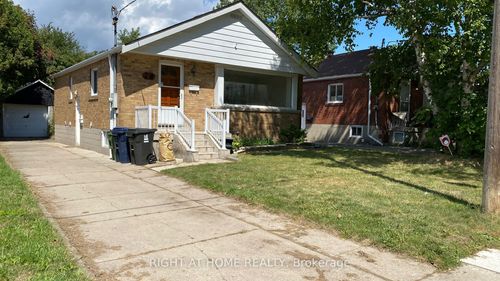 28 Medhurst Rd, East York, ON, M4B1B1 | Card Image