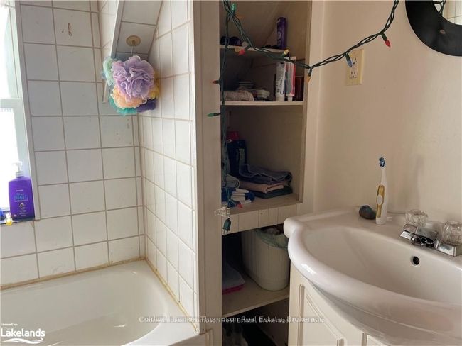 12 Highway 520 Highway W, House other with 4 bedrooms, 2 bathrooms and 4 parking in Armour ON | Image 5