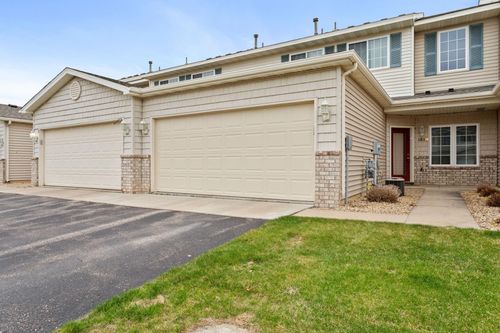 1520 Praha St Se, New Prague, MN, 56071-2471 | Card Image
