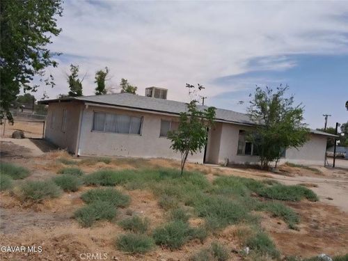 16657 Foothill Ave, Edwards, CA, 93523-3536 | Card Image