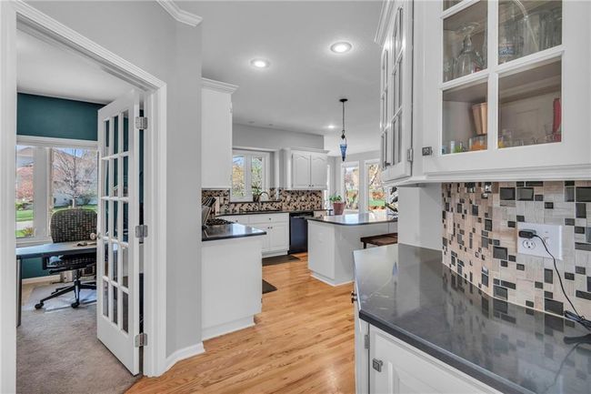 5712 Payne St, House other with 5 bedrooms, 5 bathrooms and null parking in Shawnee KS | Image 14