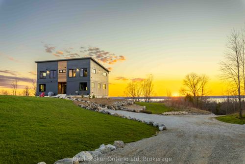 359801 Bayshore Rd, Annan, ON, N0H1B0 | Card Image