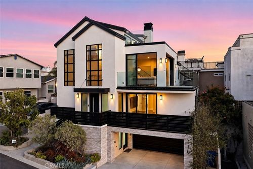 316 8th St, Hermosa Beach, CA, 90254-4211 | Card Image