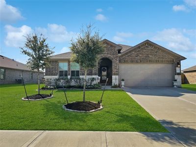 Walk outside and enjoy your south-facing patio with no immediate back neighbors. | Image 1