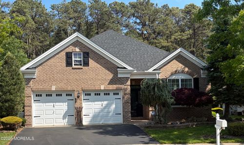 7 Gables Way, Jackson, NJ, 08527-6311 | Card Image