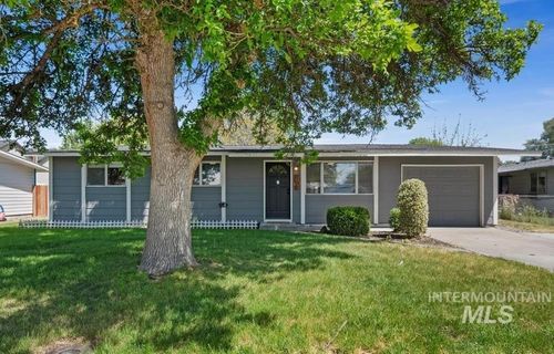 108 N Rowena St, Nampa, ID, 83651-2043 | Card Image
