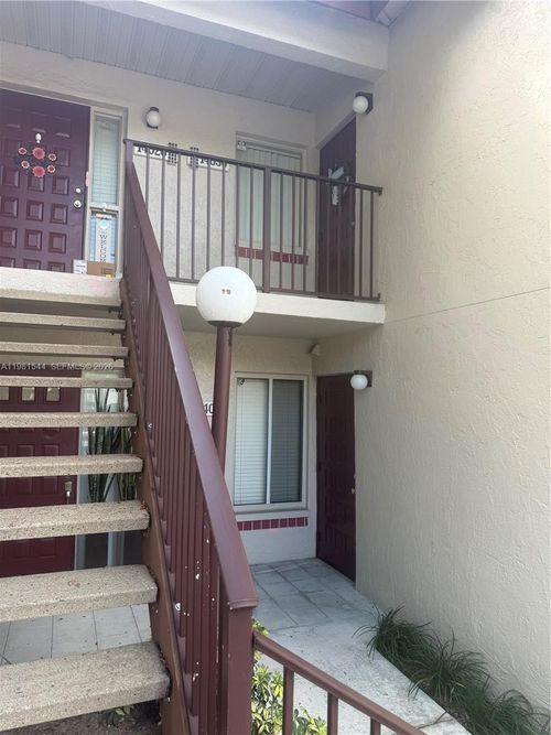 14030-14030 Sw 91st Ter, Miami, FL, 33186-7885 | Card Image