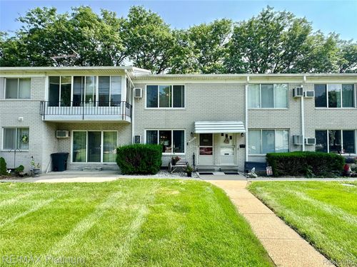 apt-60-5955 Alan Dr, Brighton, MI, 48116-8557 | Card Image