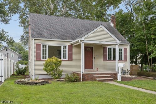 149 Severin Ct, Cranford, NJ, 07016-3140 | Card Image