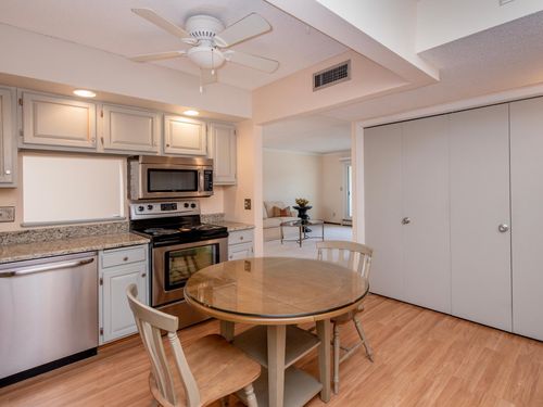 apt-217-2485 Londin Ln E, Maplewood, MN, 55119-6714 | Card Image