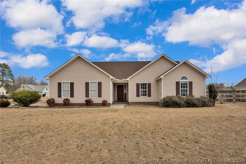 160 Moorea Dr, Raeford, NC, 28376-7994 | Card Image