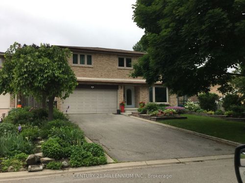 4 Marchmount Cres, Brampton, ON, L6S2S9 | Card Image