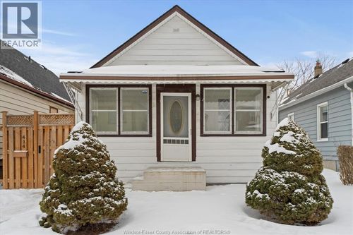 414 Parent Ave, Windsor, ON, N9A2C1 | Card Image