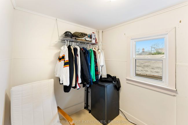 247 Queen St, Home with 5 bedrooms, 2 bathrooms and null parking in Kingston ON | Image 25