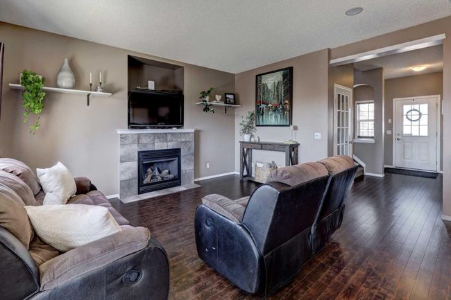 218 Evansmeade Close Nw, House other with 3 bedrooms, 4 bathrooms and 2 parking in Calgary AB | Image 7