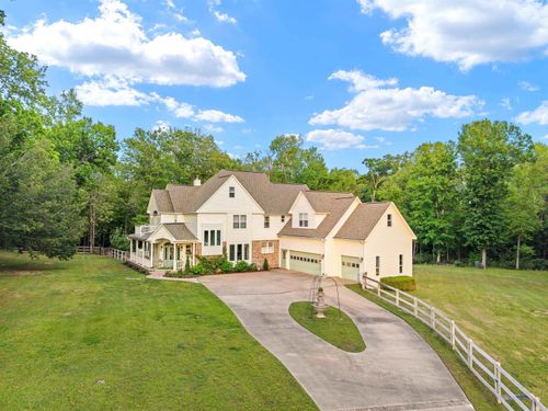 1079 Hillsboro Cir, Alexander, AR, 72002-7911 | Card Image