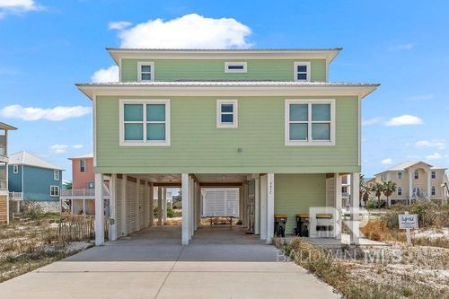 6052 Sawgrass Cir, Gulf Shores, AL, 36542-7829 | Card Image