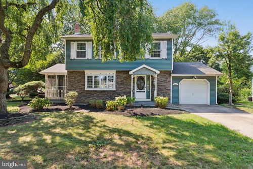 2490 Sylvan Ave, Hamilton, NJ, 08610-1718 | Card Image