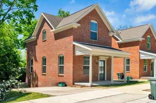 135 E South Street, Fayetteville, AR, 72701 | Card Image