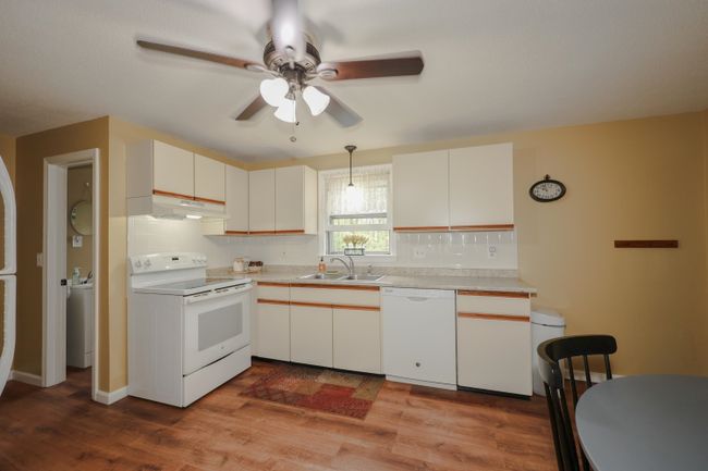 7 Midridge Cir, Condo with 2 bedrooms, 2 bathrooms and null parking in Londonderry NH | Image 7