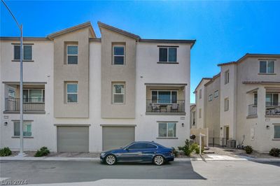 6952 Midnight Bronze Street, Townhouse with 3 bedrooms, 3 bathrooms and null parking in North Las Vegas NV | Image 1