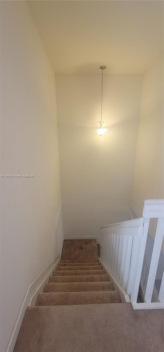 9339 - 9339 W 34 Th Ct, Townhouse with 3 bedrooms, 3 bathrooms and null parking in Hialeah FL | Image 24