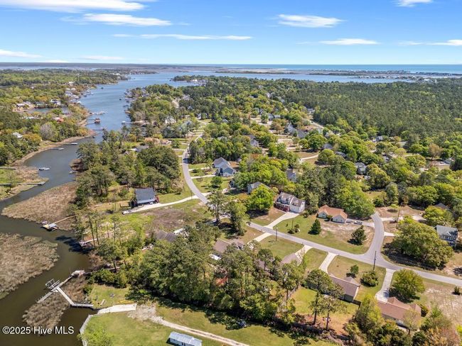 309 Chadwick Shores Dr, House other with 3 bedrooms, 4 bathrooms and 2 parking in Sneads Ferry NC | Image 41