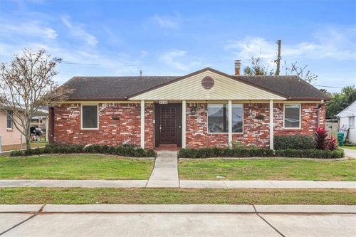 6504 Asher St, Metairie, LA, 70003-3245 | Card Image