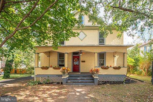 214 Lee St, FRONT ROYAL, VA, 22630-3220 | Card Image