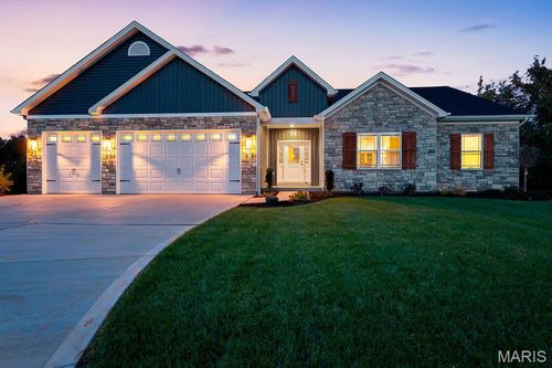 7 Highland Place Dr, Wentzville, MO, 63385-5529 | Card Image