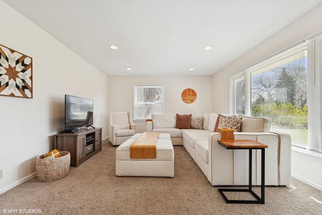 3208 Highland Dr, House other with 5 bedrooms, 3 bathrooms and null parking in Burnsville MN | Image 5