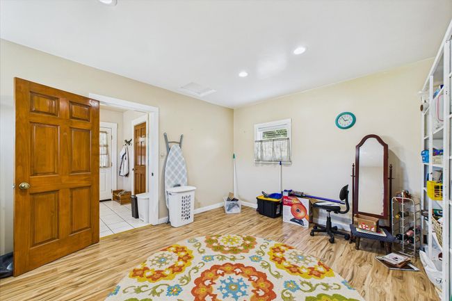 24-101 Ogle Ave-124 | Image 24