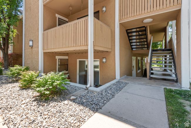 Property entrance featuring stucco siding | Image 6