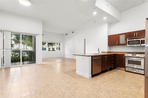 apt-104-19900 E Country Club Dr, Aventura, FL, 33180-3328 | Card Image