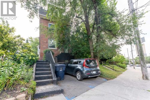 upper-431 Kingston Road, Toronto (The Beaches), ON, M4L1V2 | Card Image