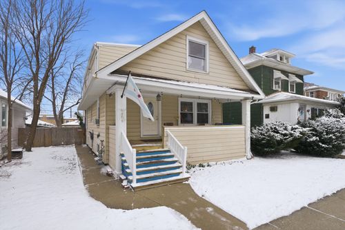 6409 Fairfield Ave, Berwyn, IL, 60402-5828 | Card Image