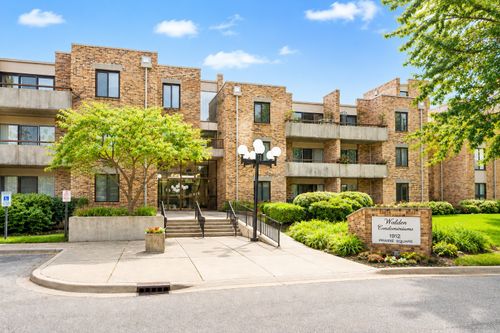 120a-1912 Prairie Sq, Schaumburg, IL, 60173-4128 | Card Image
