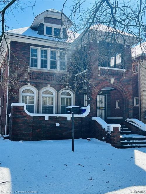 2919 Fullerton St, Detroit, MI, 48238-3301 | Card Image