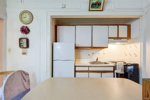 apt-1g-41 41st St, Sunnyside, NY, 11104-3243 | Card Image