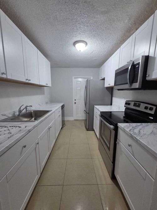 18050 Nw 41st Pl, Miami Gardens, FL, 33055-3446 | Card Image