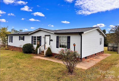 329 Lindsey Farm Rd, Stony Point, NC, 28678-9151 | Card Image