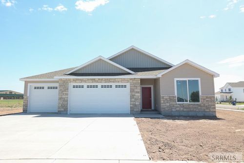 2846 N Grant Ave, Idaho Falls, ID, 83401-6787 | Card Image