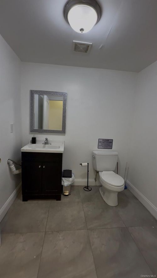 4 Arlington Avenue, New York, NY, 11207 | Card Image