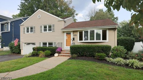 631 Kensington Dr, Westfield, NJ, 07090-3604 | Card Image