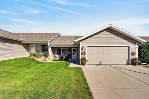 458 Simon Drive, Hartford, WI, 53027 | Card Image