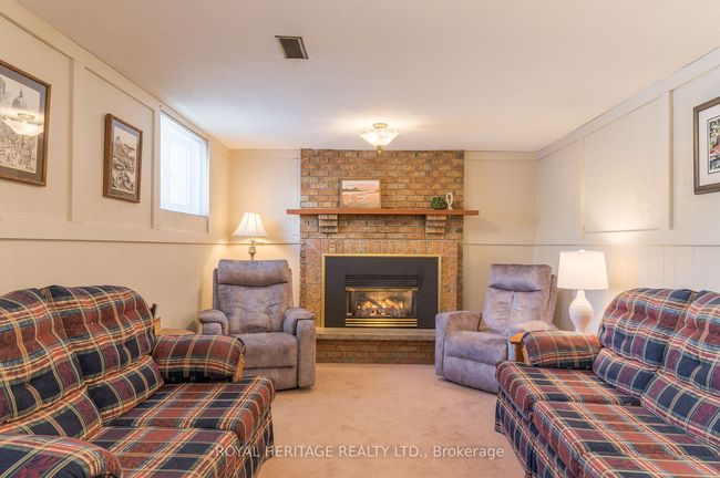 933 Ashdale Cres W, House other with 4 bedrooms, 2 bathrooms and 3 parking in Peterborough ON | Image 22